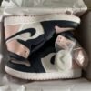 Nike Air Jordan 1 Atmosphäre Bubble Gum Sneakers