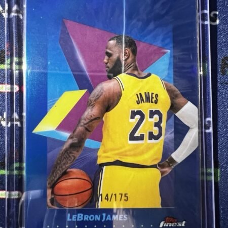 LEBRON JAMES 2025 Topps Finest BLUE Refractor CARD #45 SN/175 LA Lakers NBA GOAT