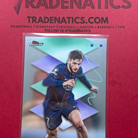 Topps Finest UCC 2025/26 UCL Khvicha Kvaratskhelia Paris Saint-Germain #559